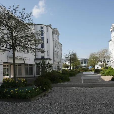 Ferienwohnung In _ Seepark Aldeamento Turístico Sellin (Rugen)